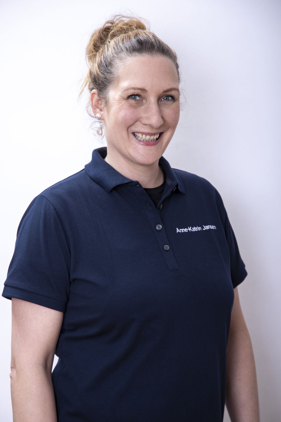 J2A2697_optimized_400