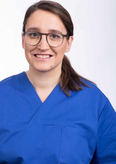 2020_tierarzt-glinde_Teamseite_Caterina Hammer